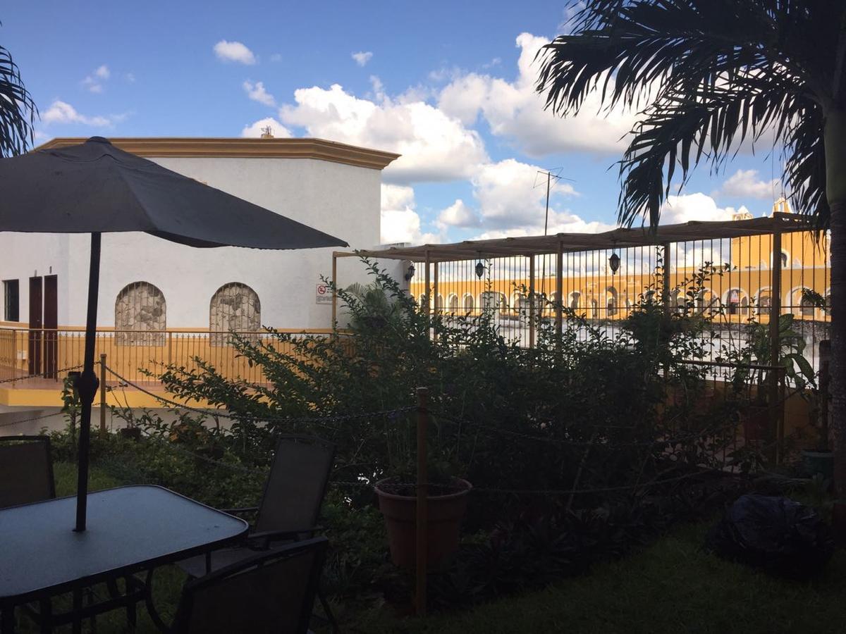 Hotel San Miguel Arcangel Izamal Buitenkant foto