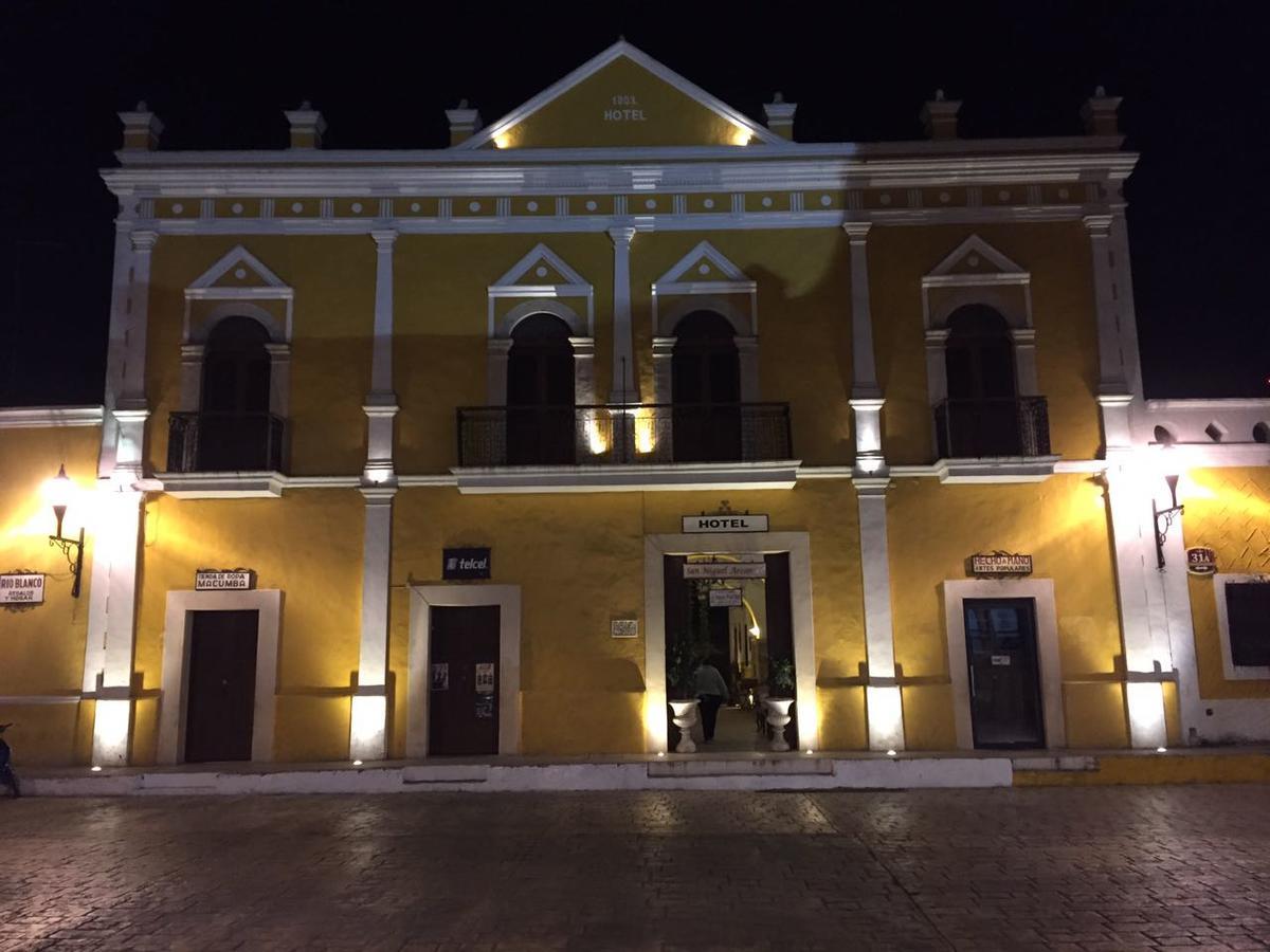 Hotel San Miguel Arcangel Izamal Buitenkant foto